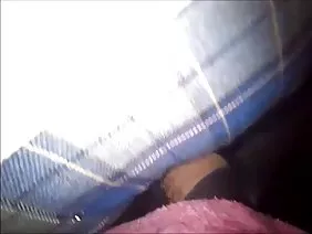 May kapatid na babae sa banyo