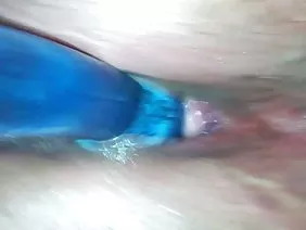 Ang isang pares fucked sa asno sa kalikasan para sa Donat