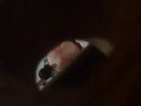 Dalaga sa lahat ng mga bitak!